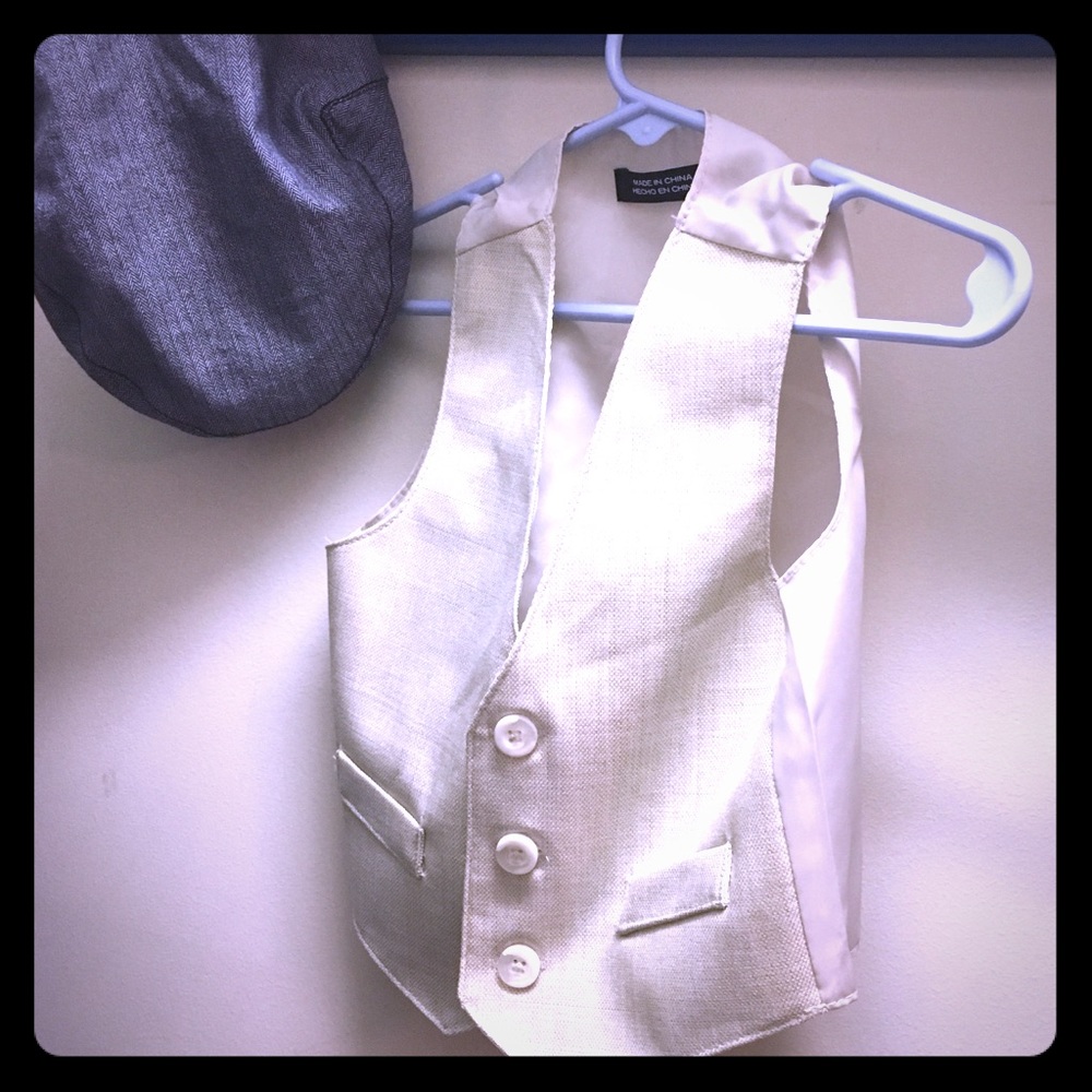 Size 18 mo cap  and linen vest Boys bundle
